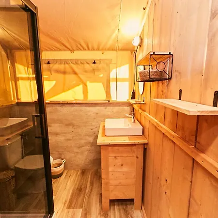 Calasole Glamping Luxury tent Pescia Romana